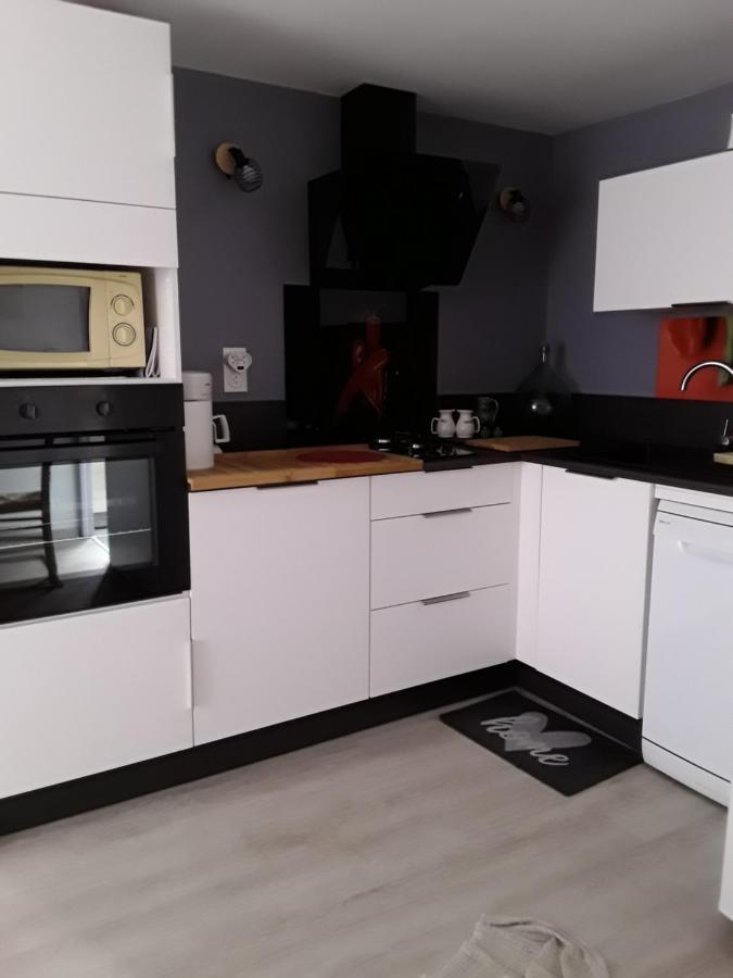 Gite Le Jaya Saint-Georges-de-Luzençon Exteriör bild