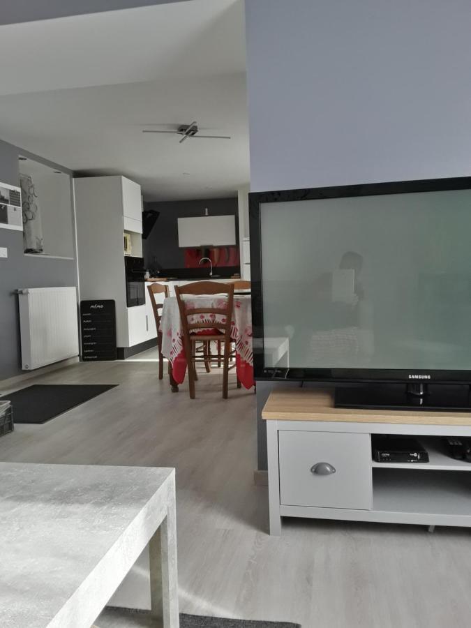 Gite Le Jaya Saint-Georges-de-Luzençon Exteriör bild