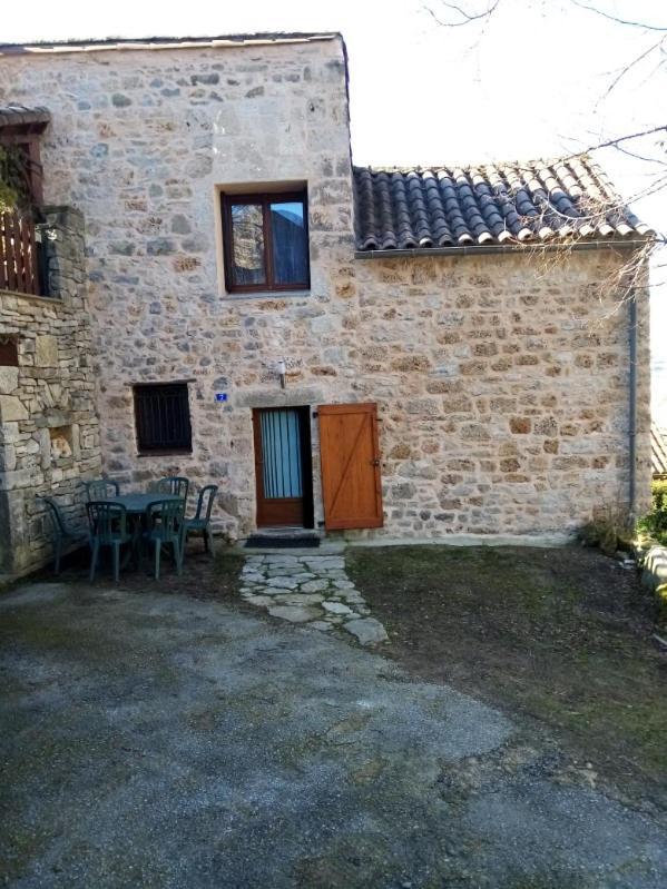 Gite Le Jaya Saint-Georges-de-Luzençon Exteriör bild